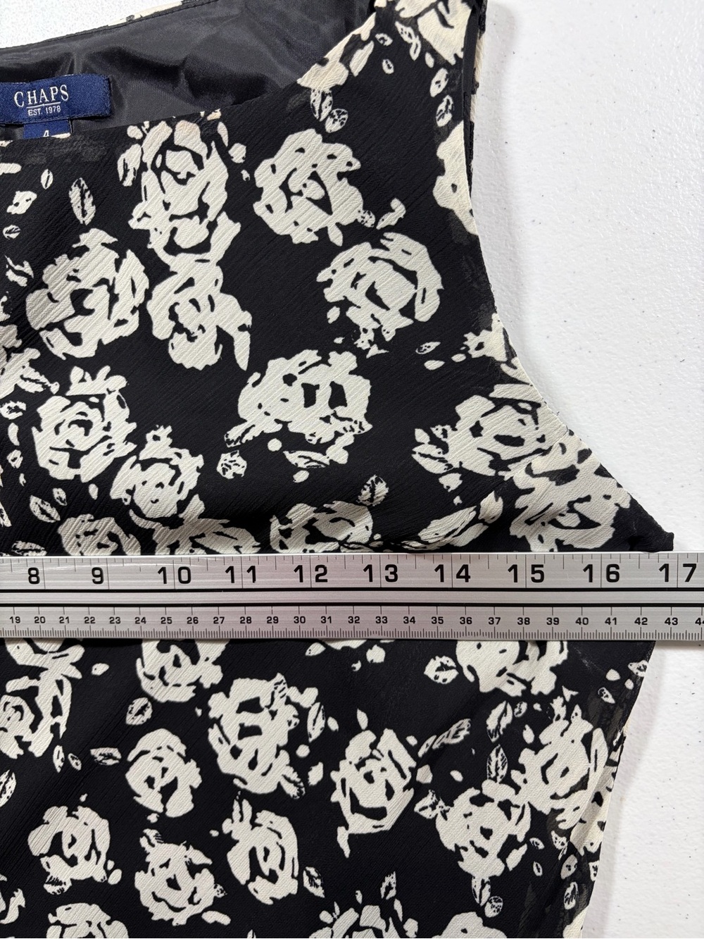 Chaps B&W Floral Sleeveless Midi Dress (4) - Picture 4 of 8